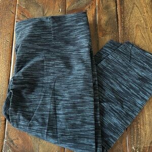 Tuff athletics heathered crops- 3/$25 bundle